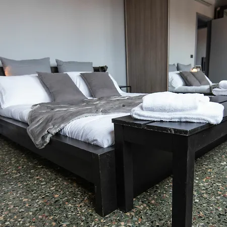 Greci Design Terrace * Venice